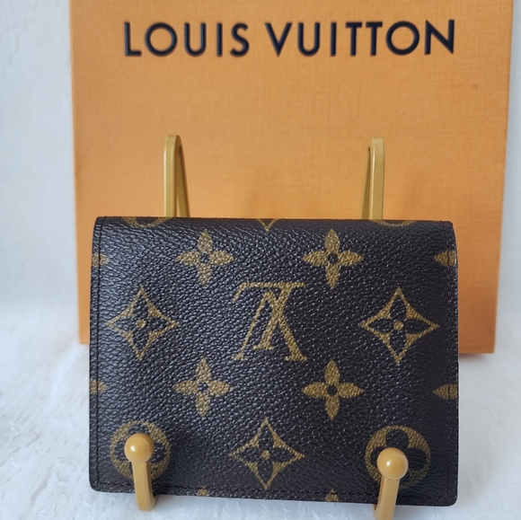 Auth Louis Vuitton Monogram Bifold ID Wallet - Picture 2 of 9